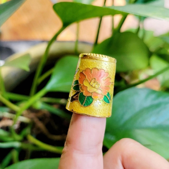 Vintage Floral Cloisonne Thimble - Picture 3 of 12